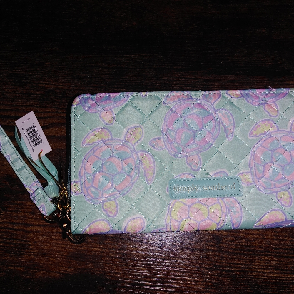 Simply Southern Mint Turtle Print Wristlet